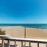Grau D'agde : 3 Pieces En Bord De - Fr-1-423-256